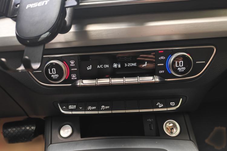 Used Audi Q5L 2020 Revised 40 TFSI Prestige Edition
