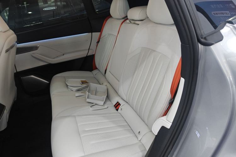 Used ONVO L60 2024 60 kWh Rear-Drive Version