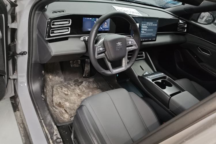Used BYD Qin L 2026 DM-i 128KM Leading Edition
