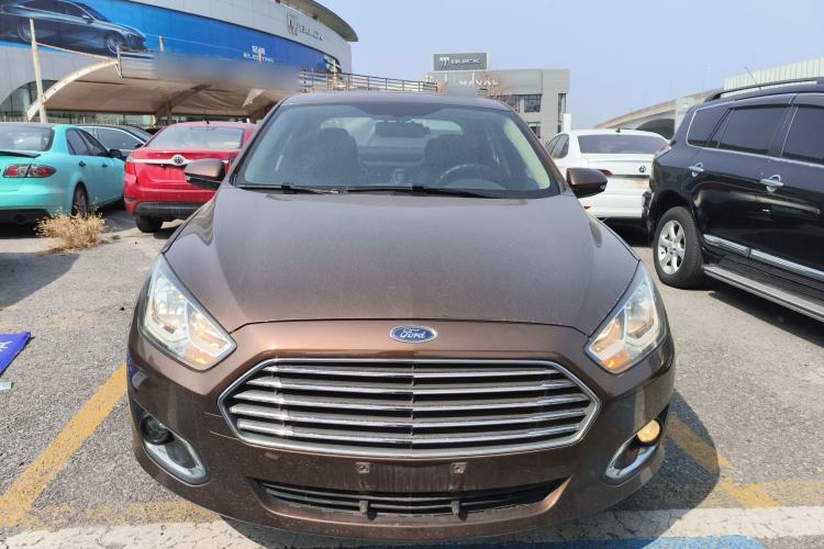 Used Ford Escort 2015 1.5L Automatic Fashion Model
