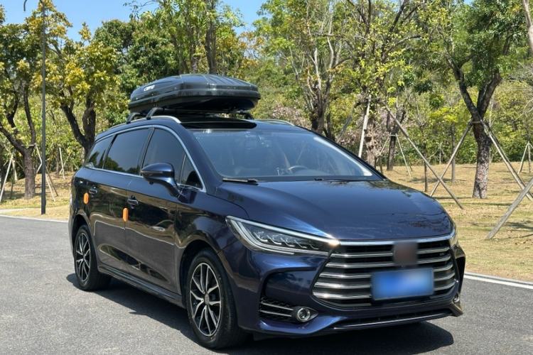 Used BYD Song MAX 2018 1.5T Automatic Smart Connect Elite Model with 6 Seats