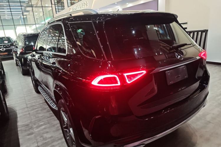 Used Mercedes-Benz GLE 2021 GLE 450 4MATIC Luxury Model Rear Left 45 Deg