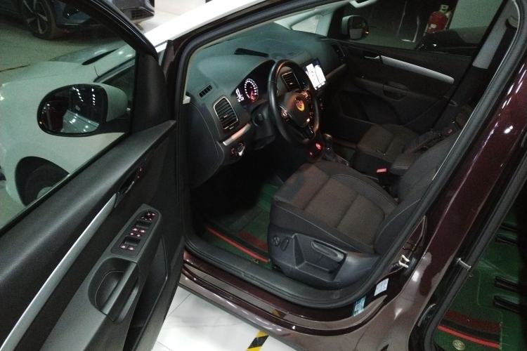 Used Volkswagen Sharan 2018 Revised Version 380TSI Comfort Edition 7-Seater
