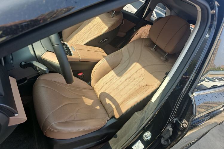 Used Chery Tiggo 8 L 2024 2.0T Two-Wheel Drive Luxury Edition 5 Seats