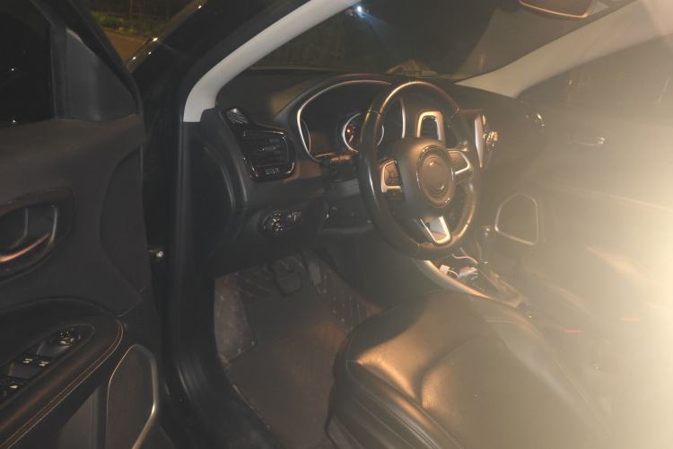 Used Jeep Compass 2017 200T Automatic Family Edition