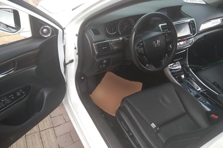 Used Honda Accord 2016 2.4L Luxury Edition
