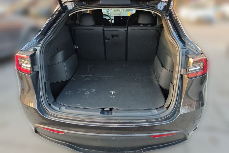 Used Tesla Model Y 2024 Rear-Wheel-Drive Version
