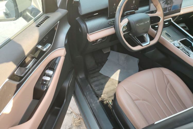 Used Chery Tiggo 8 L 2024 2.0T Two-Wheel Drive Prestige Version 5 Seats