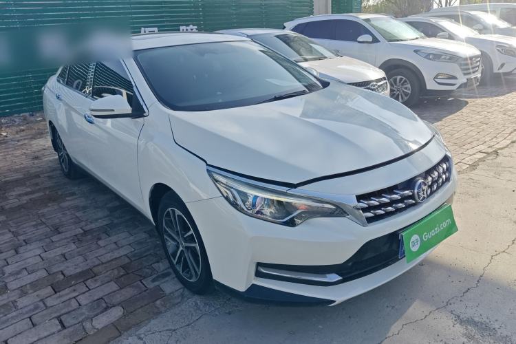 Used Venucia D60 2019 100 000 Glory 1.6L XL Manual Chenku Edition China VI Exterior 1