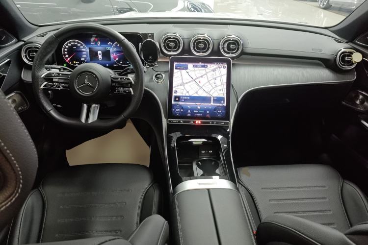 Used Mercedes-Benz C-Class 2024 Facelift C 260 L Night Edition Sport Version Center Console