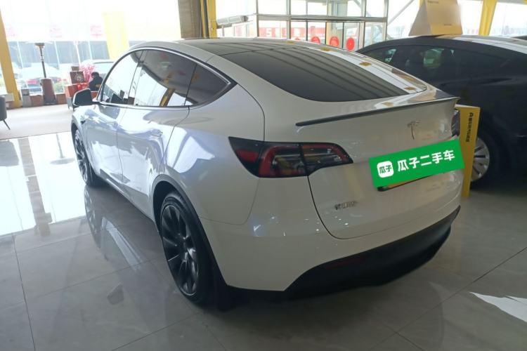 Used Tesla Model Y 2023 Rear-Wheel-Drive Version Exterior 2