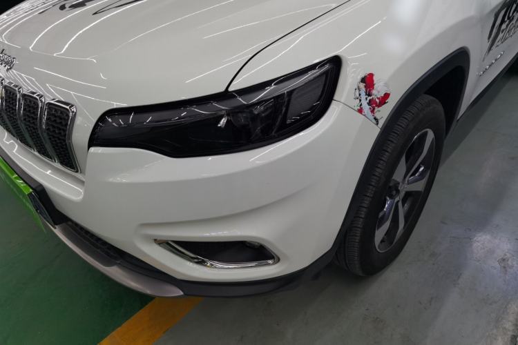 Used Jeep Cherokee 2019 2.0T Four-Wheel Drive Explorer Edition China V