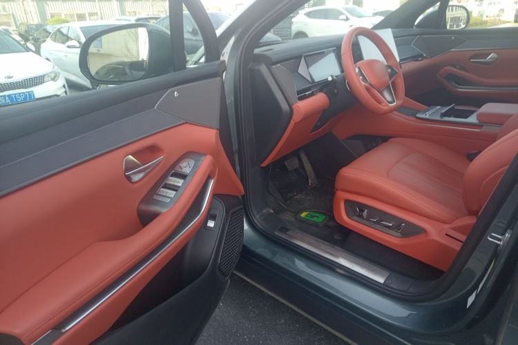 Used BYD Tang L 2025 DM 175KM Drone Player Edition