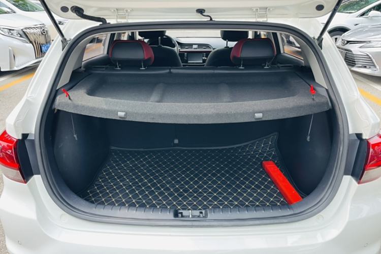 Used Kia KX Cross 2017 1.4L AT GLS
