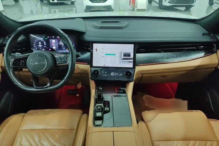 Used Lynk & Co 09 EM-P 2021 2.0T PHEV Halo Six-Seater
