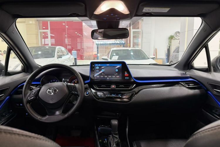 Used Toyota IZOA 2020 2.0L Enjoy Edition