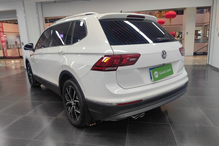 Used Volkswagen Tiguan L 2019 330TSI Automatic Two-Wheel Drive Smart Luxury Version China V Emission Standard