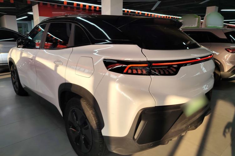 Used Chery New Energy eQ7 2023 512km Pro Exterior 2