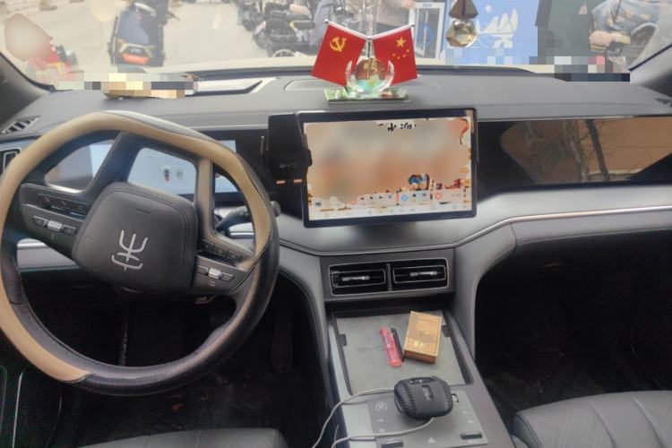 Used BYD Song L DM-i 2025 Intelligent Driving Version 112 km Leading Trim Center Console