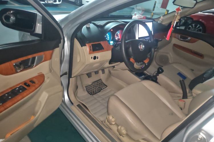 Used Buick Excelle 2011 1.6 LX-MT