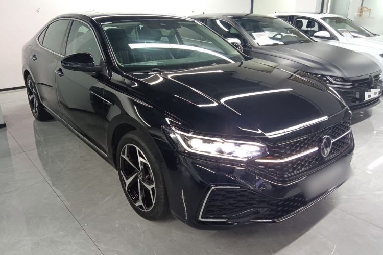 Used Volkswagen Passat 2023 Restyled 330TSI Starry Luxury Edition