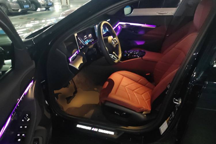 Used BMW i5 2025 eDrive 35L M Sport Package
