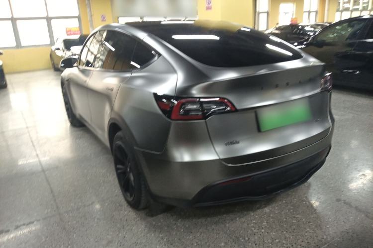 Used Tesla Model Y 2023 Long-Range All-Wheel-Drive Version Exterior 2