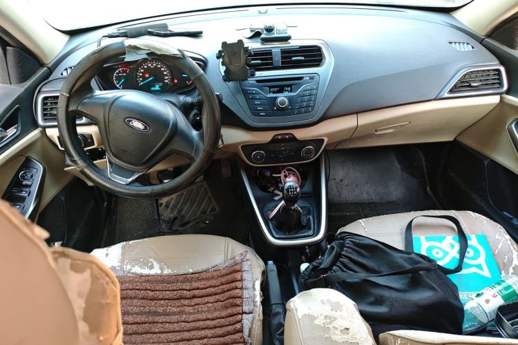 Used Ford Escort 2015 1.5L Manual Comfort Model
