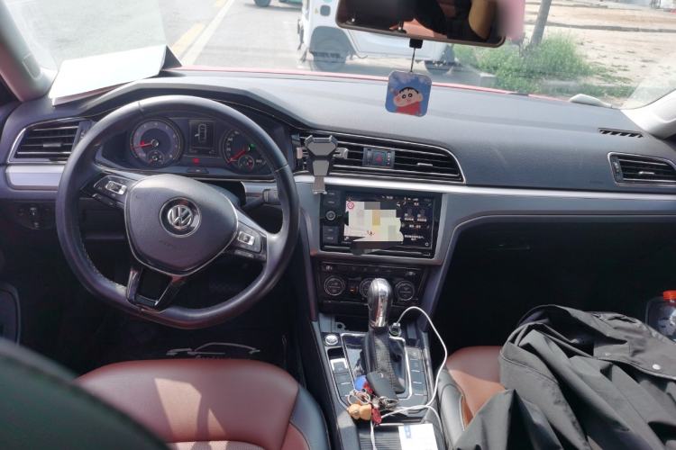 Used Volkswagen Lamando 2019 280TSI DSG Comfort Edition China V Standard Center Console