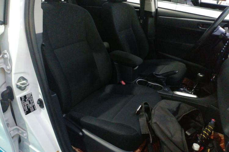 Used Toyota Levin 2016 1.6G CVT Elite Edition Right Front Seat