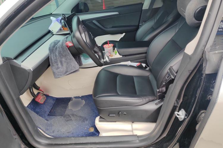 Used Tesla Model Y 2024 Long-Range All-Wheel-Drive Version