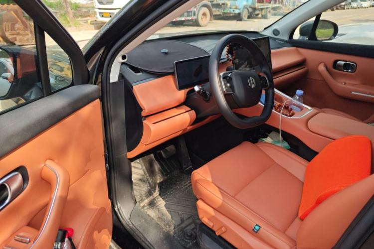 Used Leapmotor C16 2026 Extended-Range 280 LiDAR Version 6 Seats