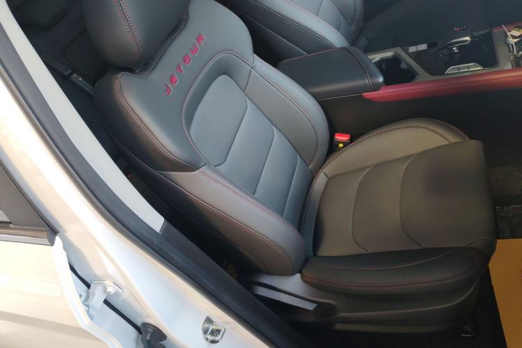 Used JETOUR X70 2023 1.5T DCT Beyond PRO Edition 5-Seater
