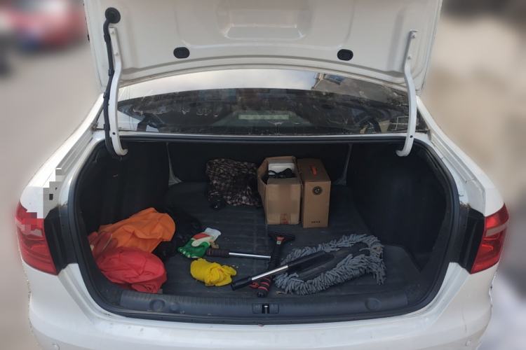 Used Volkswagen Lavida 2013 Revised Classic 1.6L Automatic Fashion Edition