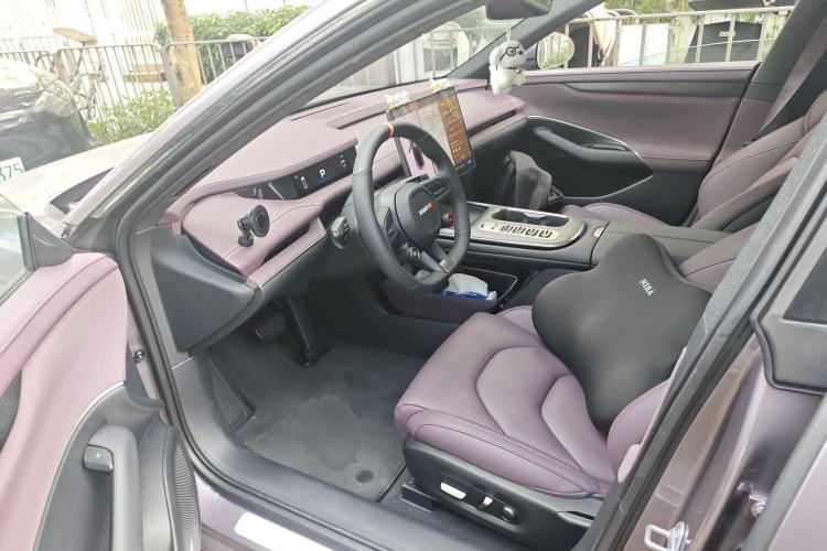 Used Xiaomi Auto SU7 2024 Rear-Drive Ultra-Long Range Advanced Pro-Level Intelligent Driving Version
