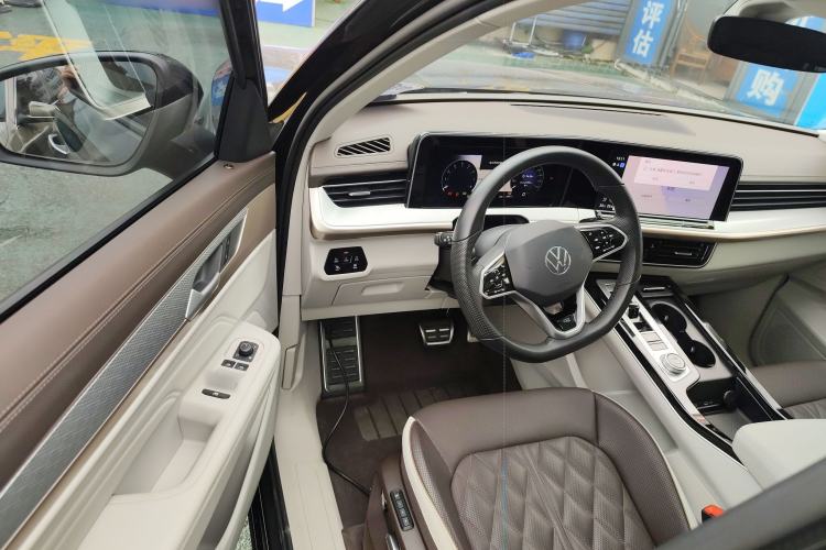 Used Volkswagen Tavendor 2023 380TSI Four-Wheel Drive R-Line Cruise Edition Driver Seat