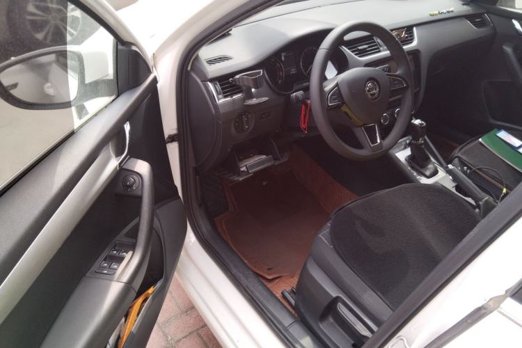 Used Skoda Octavia 2020 TSI230 DSG SmartDrive Comfort Edition Driver Seat