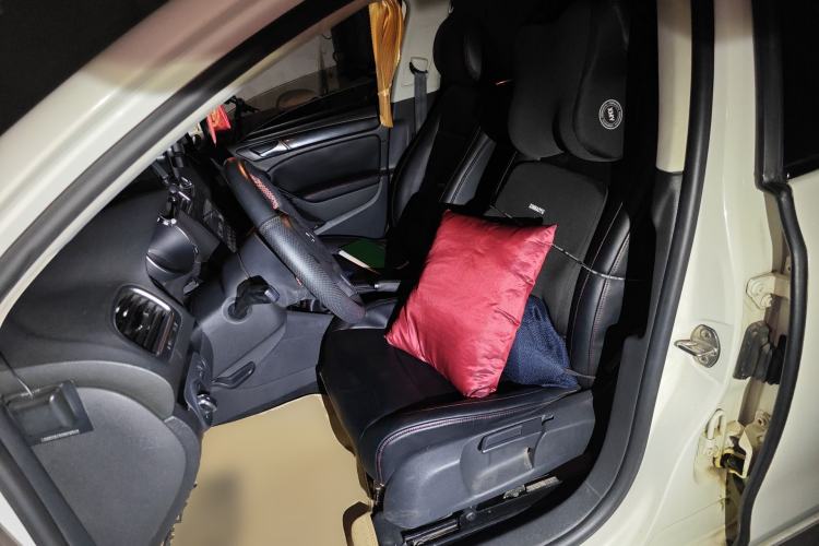 Used Volkswagen Golf 2011 1.6 Manual Comfort Model
