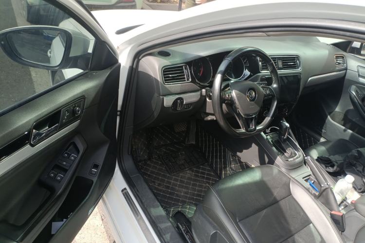 Used Volkswagen Sagitar 2018 1.6L Automatic Comfort Model Driver Seat