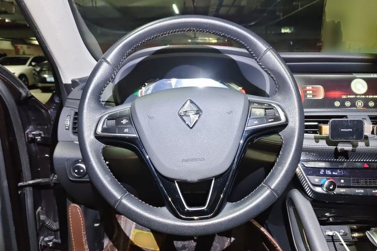 Used BORGWARD BX7 2018 28T Two-Wheel Drive Luxury Version 5 Seats China VI Emission Standard