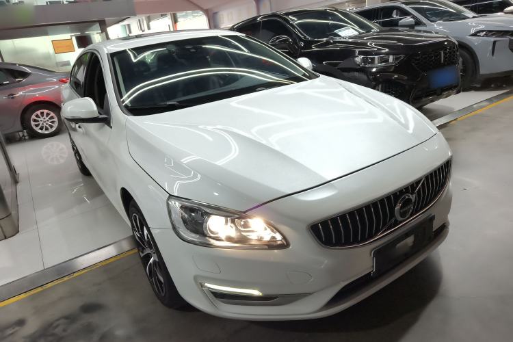 Used Volvo S60 2018 S60L T3 Smart Progress Edition
