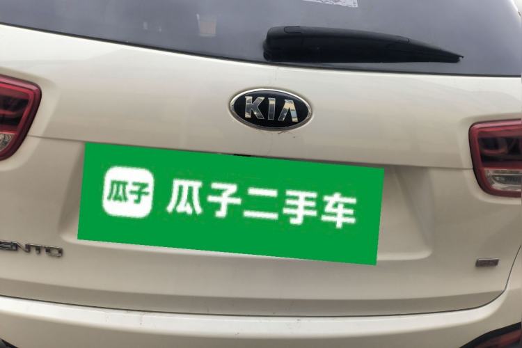 Used Kia Sorento 2015 Sorento L 2.4L Gasoline 4WD Elite Edition 7 Seats China IV Standard
