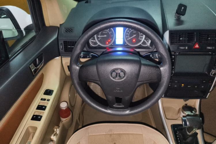 Used BAIC E Series 2013 Sedan 1.5L Automatic Lotte Edition Steering Wheel