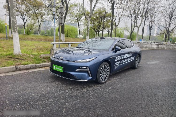 Used Geely Galaxy 8 2025 130km EM-P Starship Edition