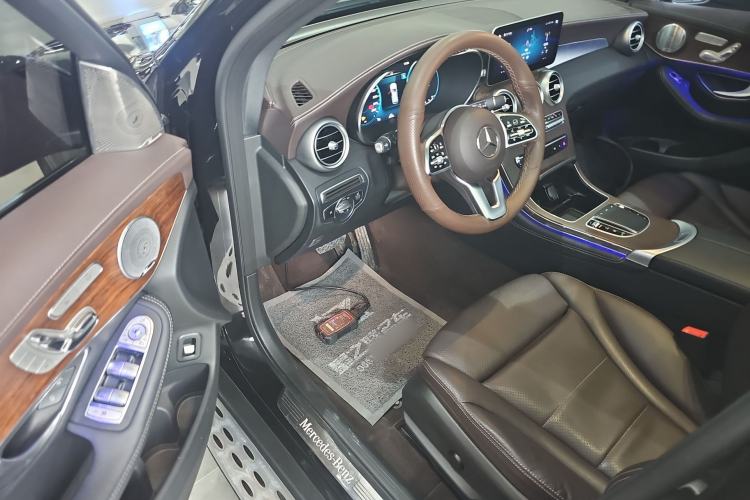 Used Mercedes-Benz GLC 2021 GLC 300 L 4MATIC Dynamic Model