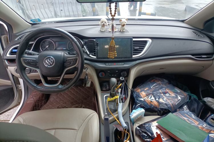 Used Buick GT 2018 15T Dual-Clutch Elite Model China V Standard Center Console