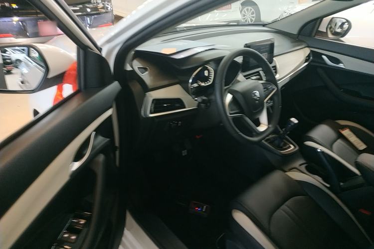 Used Baojun 360 2019 Revised Version 1.5L Manual Elite China VI

