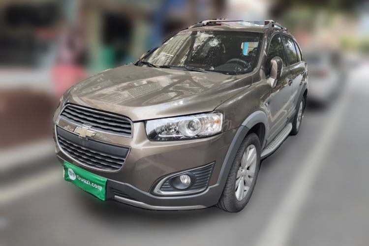 Used Chevrolet Captiva 2015 2.4L 4x4 Flagship Edition 7-Seater