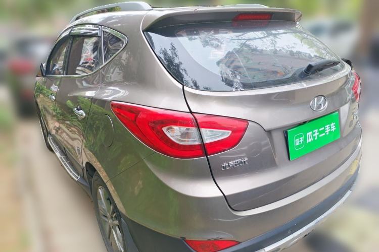 Used Hyundai ix35 2013 2.0L Automatic Two-Wheel Drive Smart GLS China IV Standard Rear Left 45 Deg