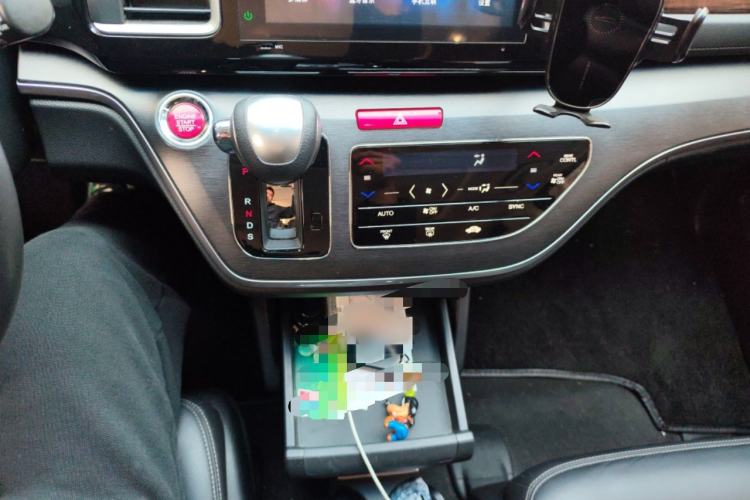 Used Honda Elysion 2016 2.4L Style Edition
